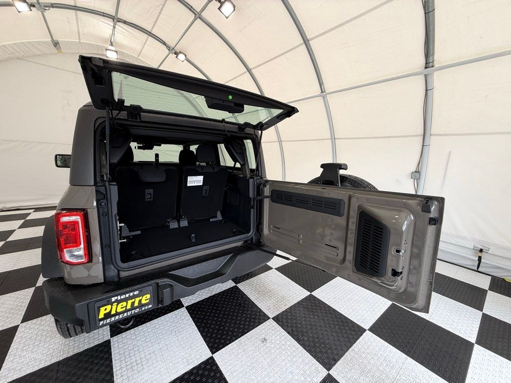 New 2026 Ford Bronco Base SUV