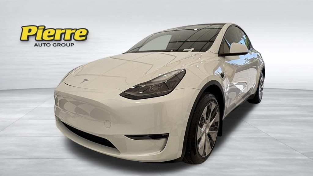2023 Tesla Model Y Long Range Dual Motor All-Wheel Drive's photo