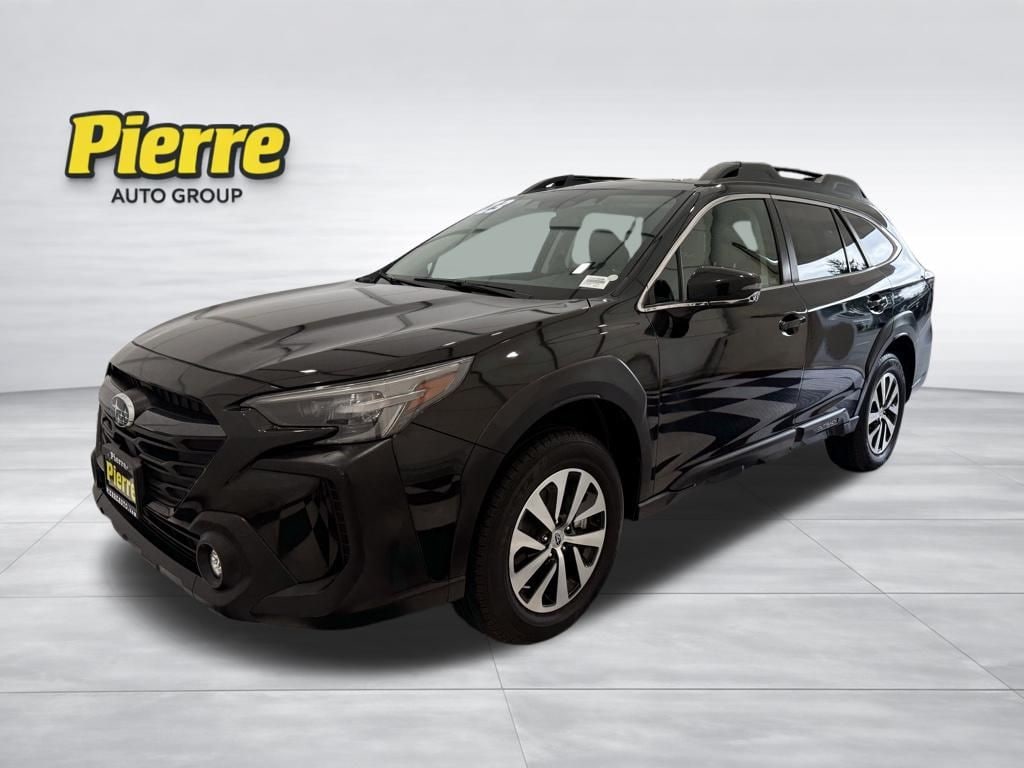 Used 2023 Subaru Outback Premium SUV