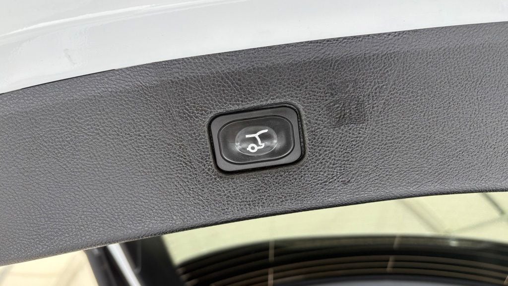 2023 Ford Edge SEL - Photo 6