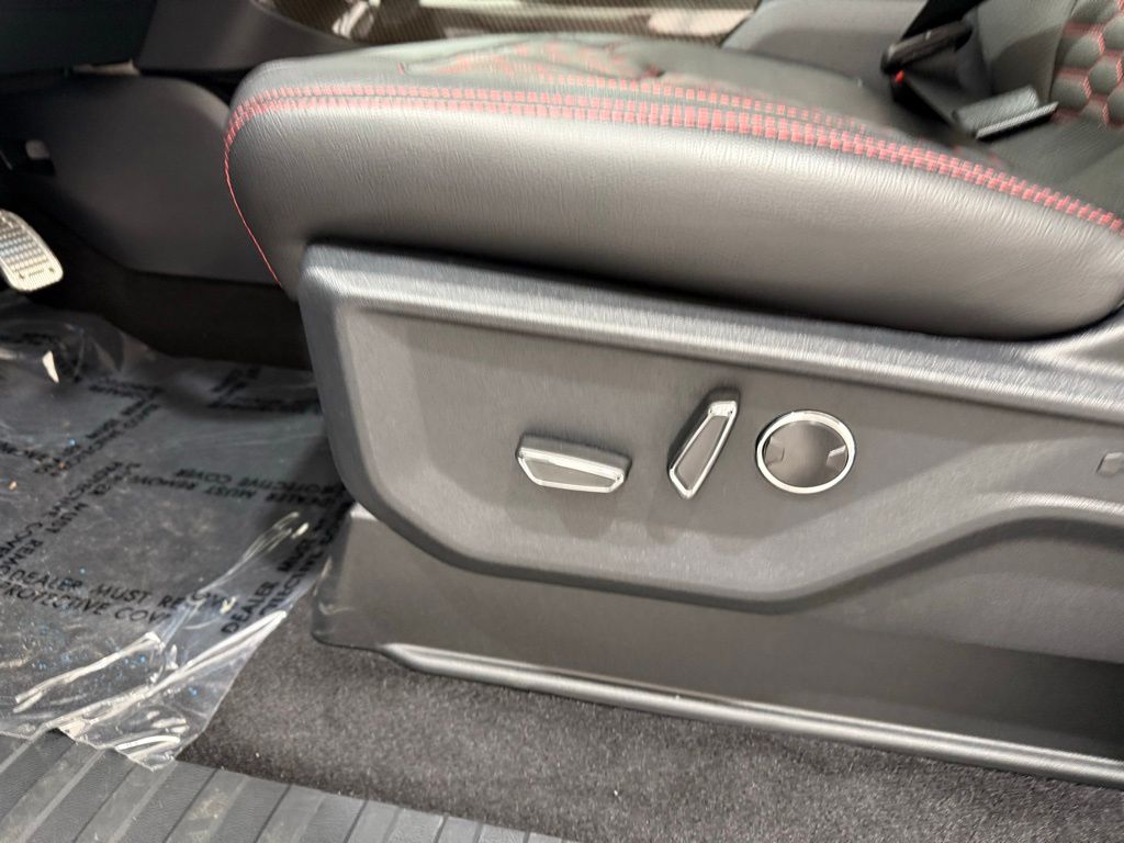 2025 Ford F-150 Lariat - Photo 15