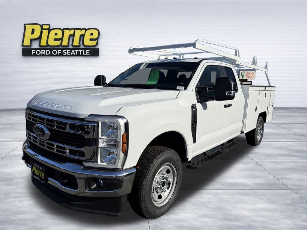  Ford F-350 Chassis