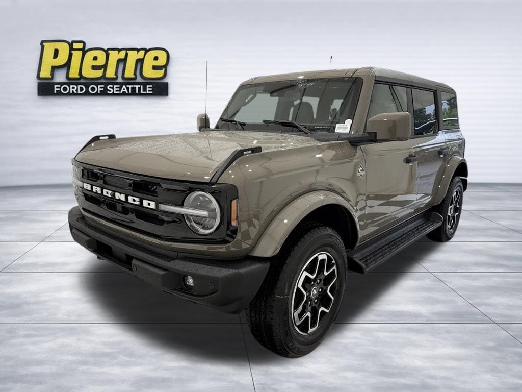 New 2026 Ford Bronco Outer Banks SUV