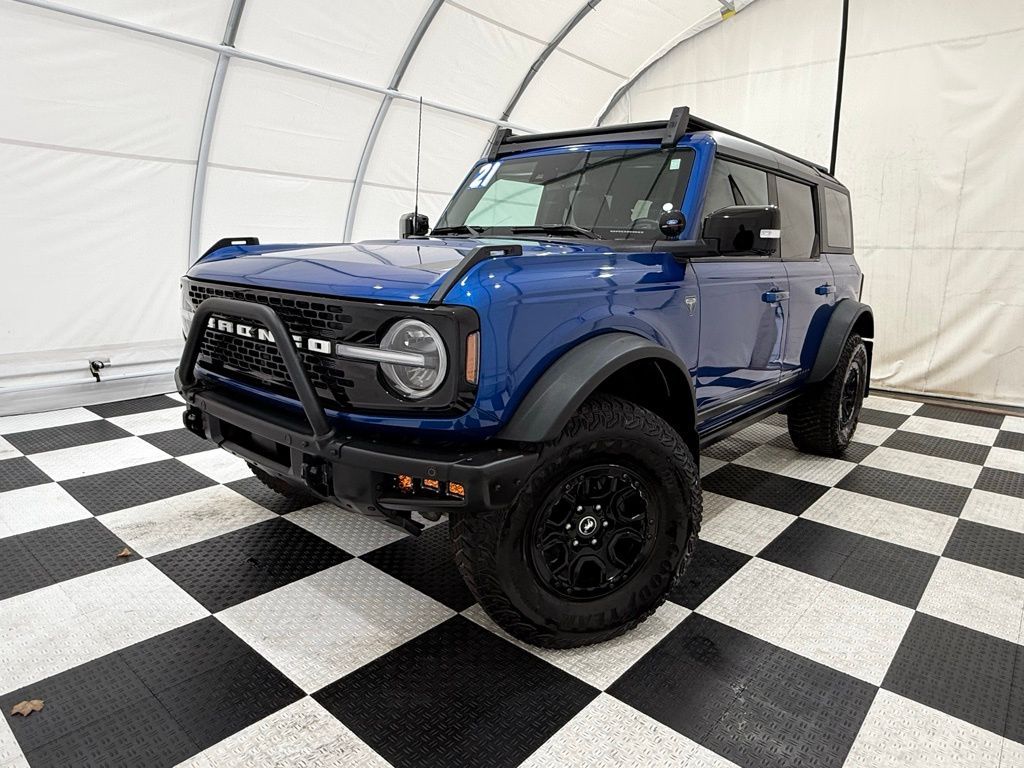 2021 Ford Bronco 4-Door First Edition's photo