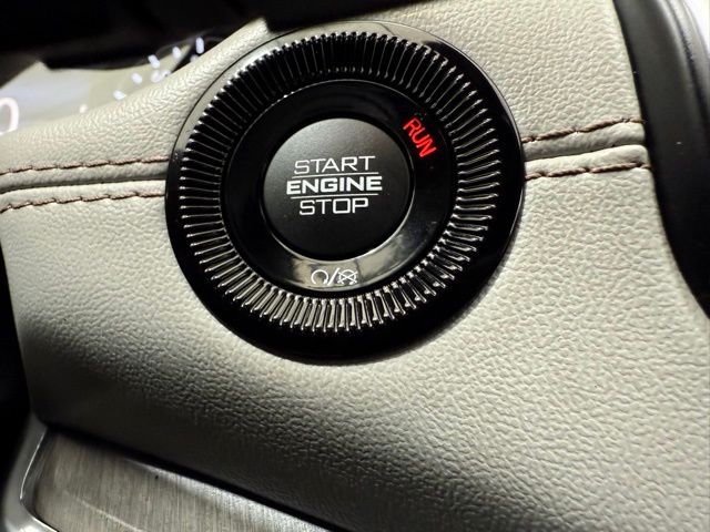 2024 Jeep Compass Limited - Photo 38