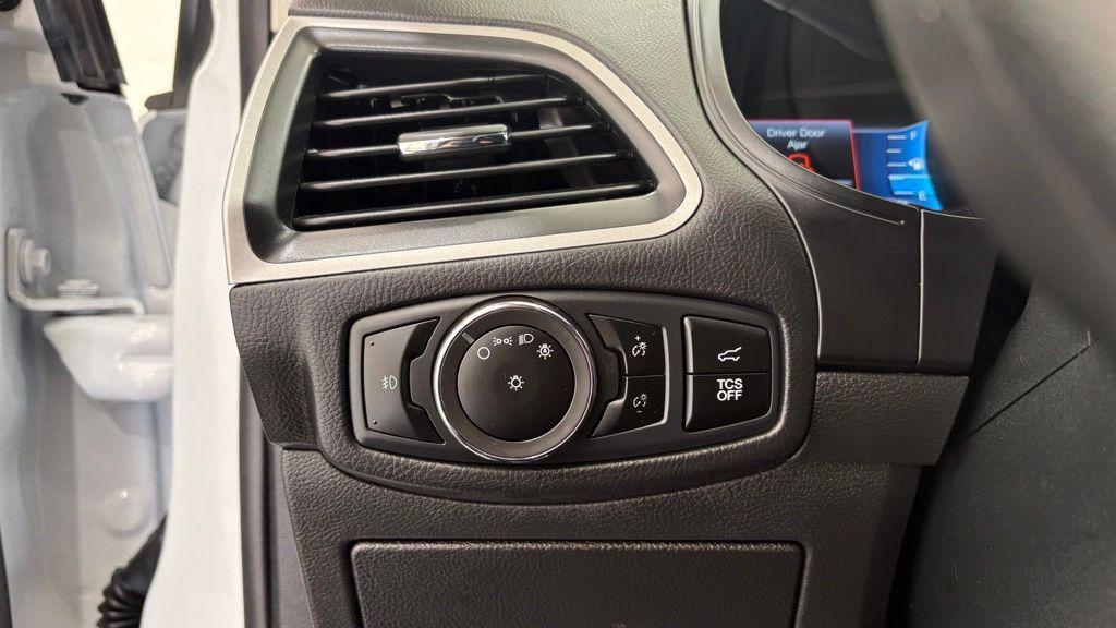 2023 Ford Edge SEL - Photo 34