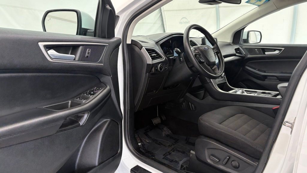 2023 Ford Edge SEL - Photo 31