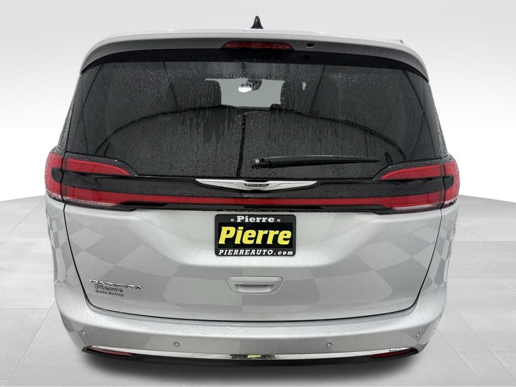 Used 2024 Chrysler Pacifica Touring L Van Passenger Van