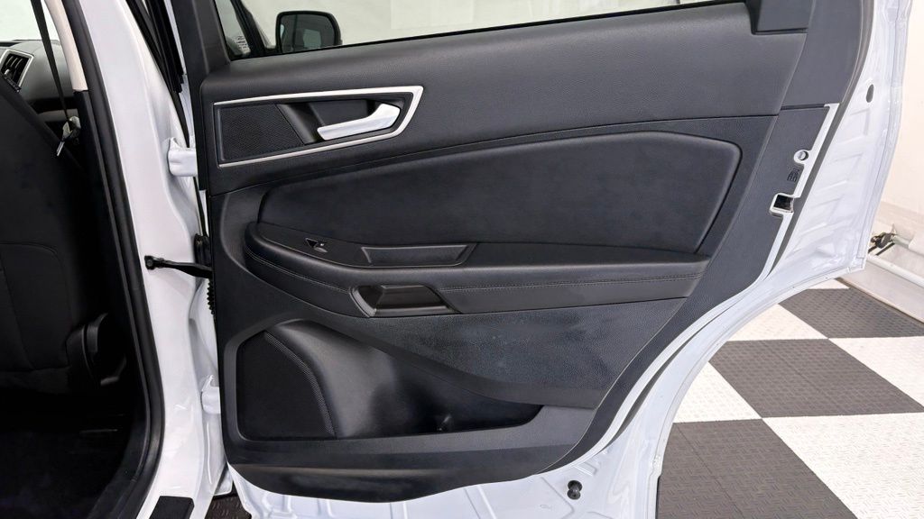 2023 Ford Edge SEL - Photo 26