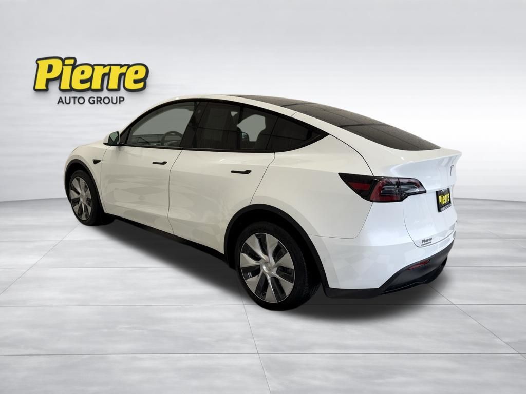 Used 2022 Tesla Model Y Long Range with VIN 7SAYGDEE4NF425484 for sale in Seattle, WA