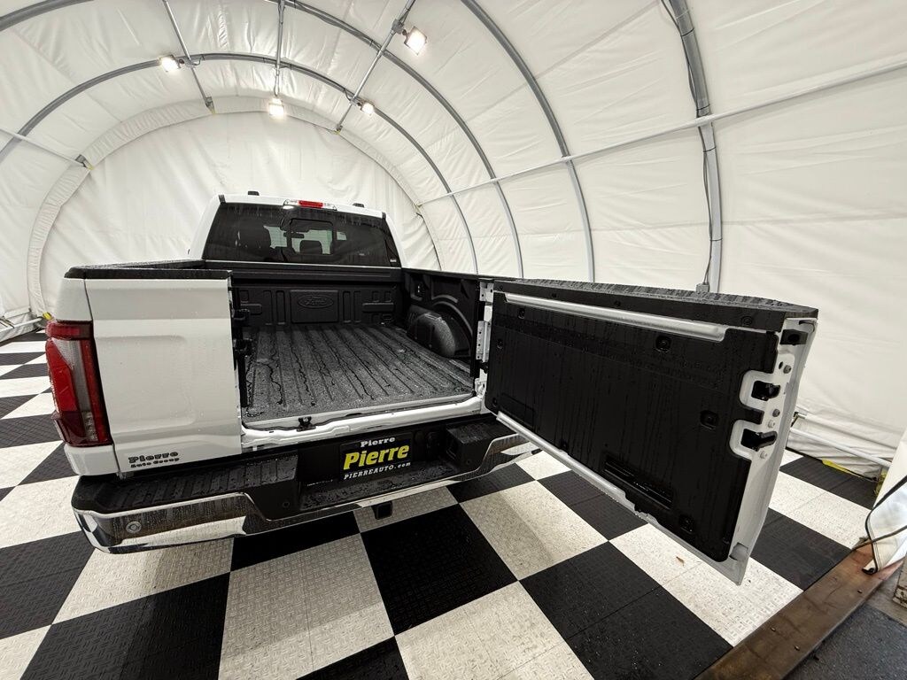 New 2025 Ford F-150 Lariat Truck SuperCrew Cab