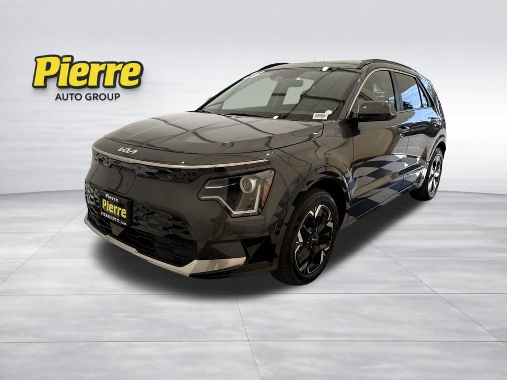 Used 2025 Kia Niro EV Wind SUV