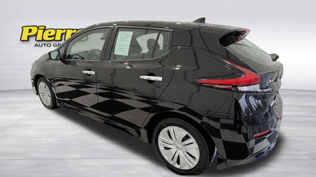 Used 2022 Nissan LEAF S with VIN 1N4AZ1BV9NC564265 for sale in Seattle, WA