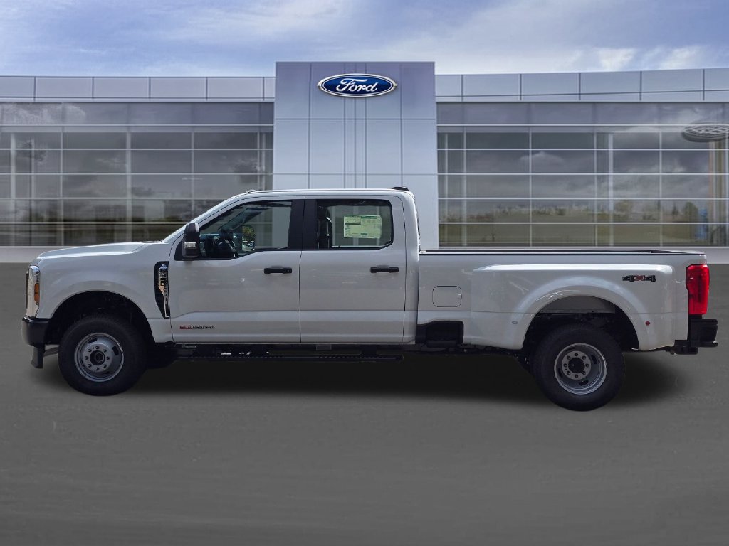 New 2026 Ford F-350 XL DRW Truck Crew Cab