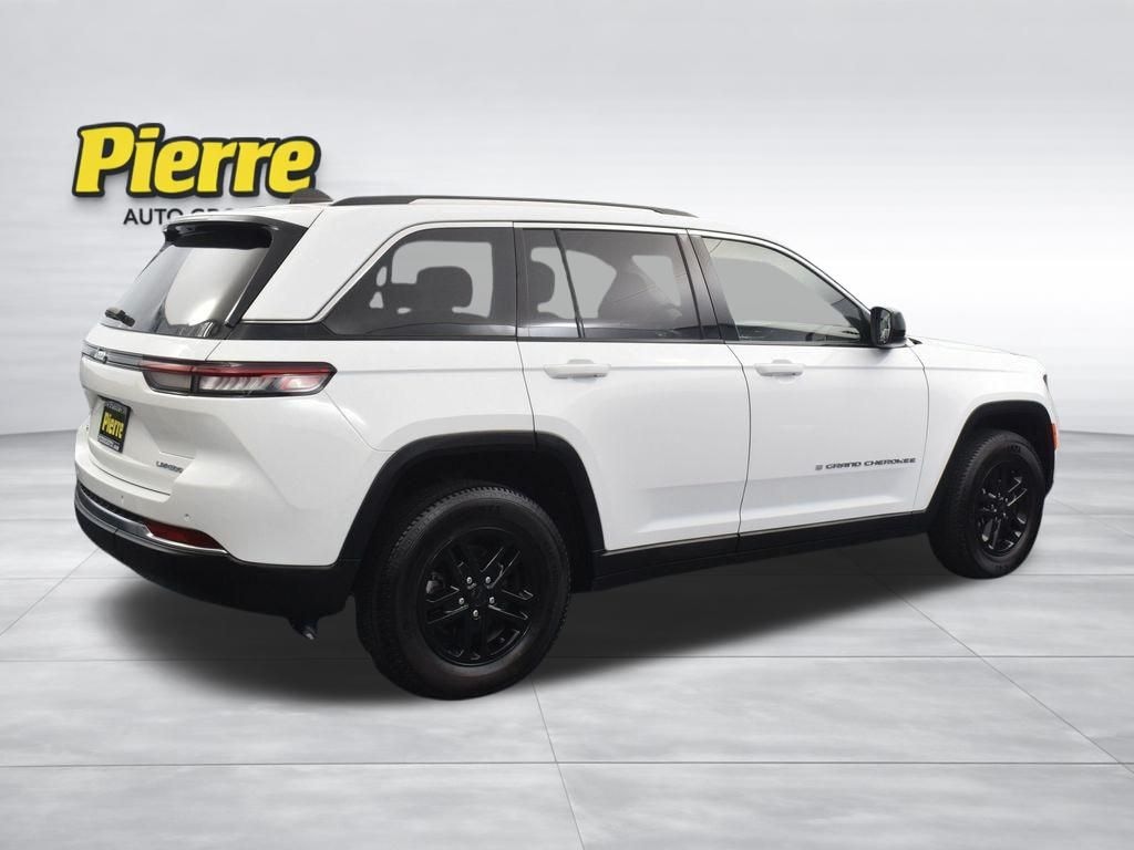 Used 2023 Jeep Grand Cherokee Laredo SUV