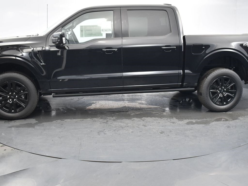 2025 Ford F-150 Platinum photo 2