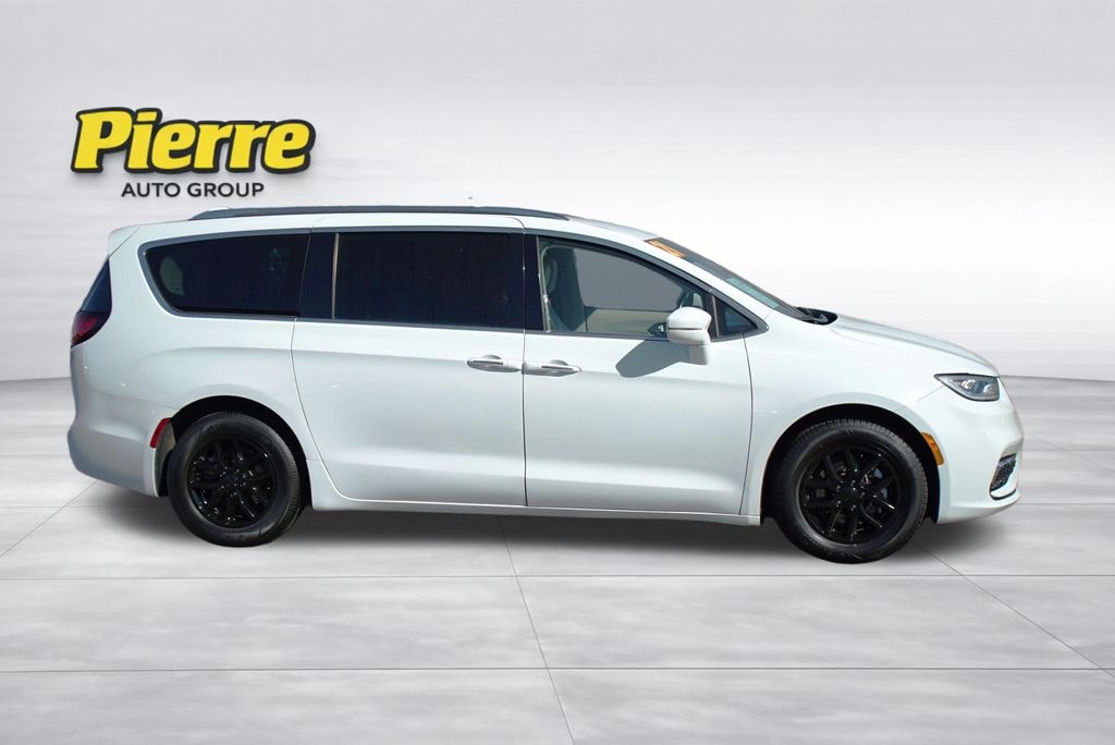 Used 2021 Chrysler Pacifica Touring L Van Passenger Van
