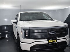 2025 Ford F-150 Lightning Lariat Truck SuperCrew Cab