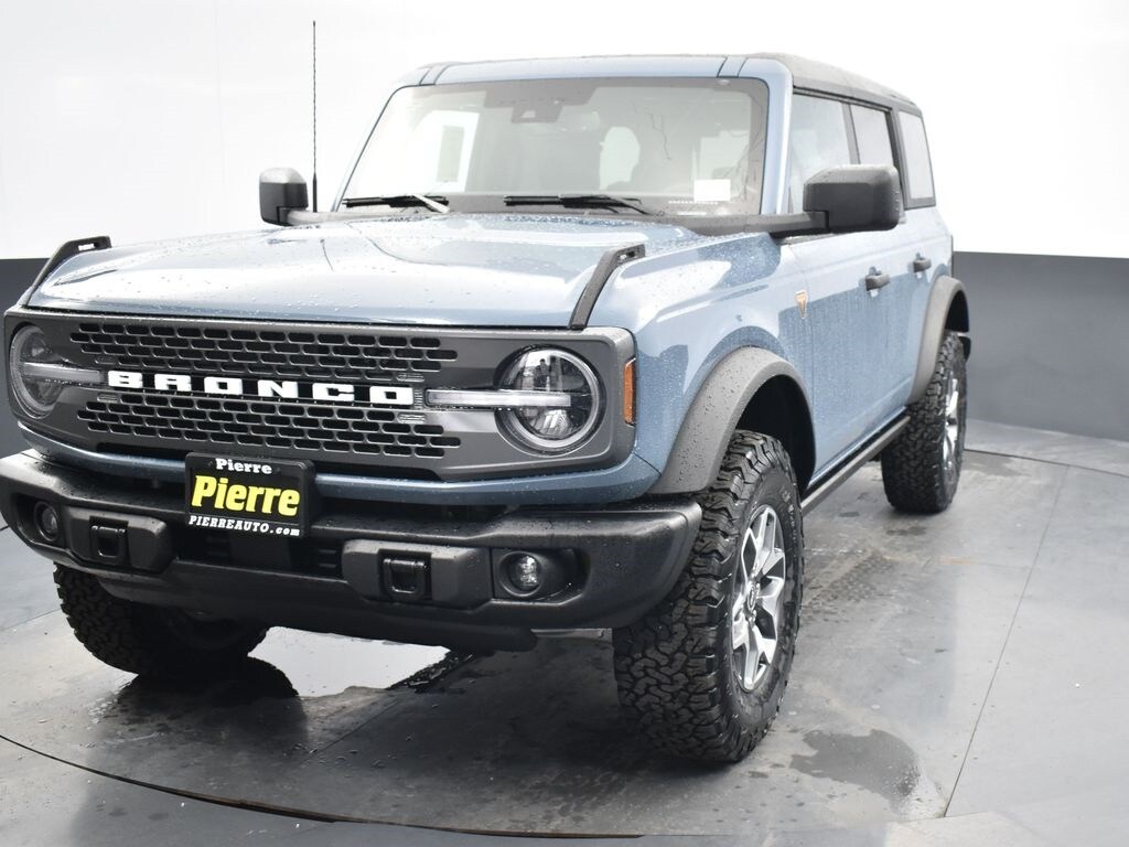 New 2025 Ford Bronco Badlands SUV