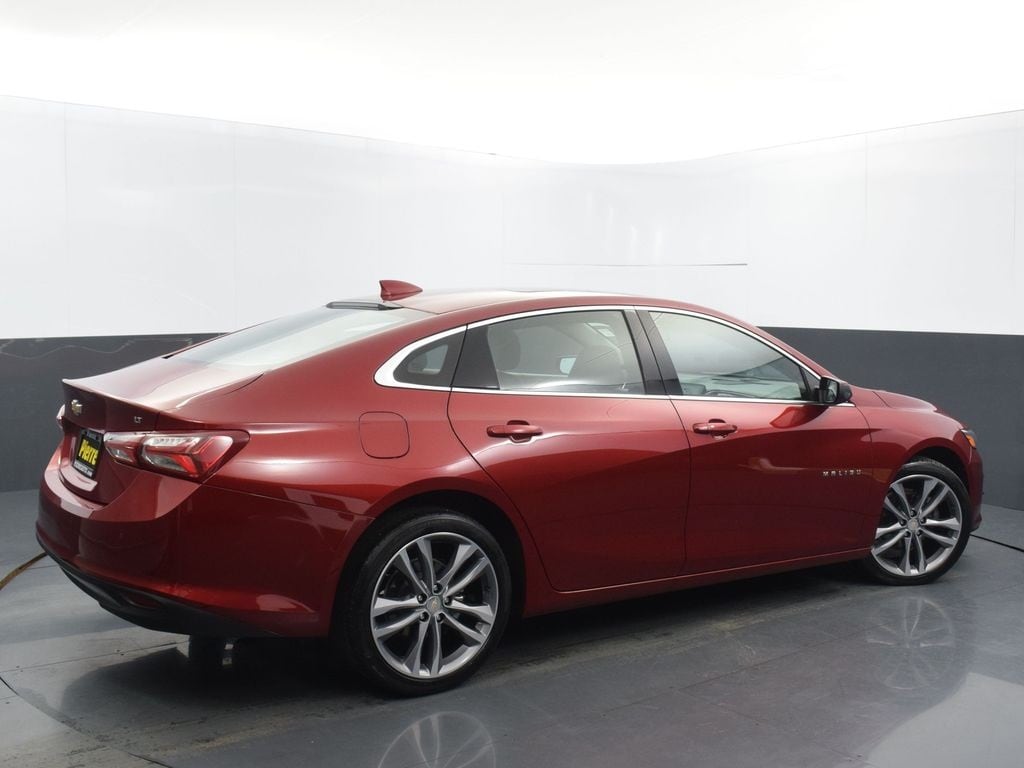 2023 Chevrolet Malibu 2LT photo 4
