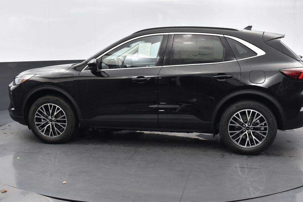 New 2025 Ford Escape Base SUV