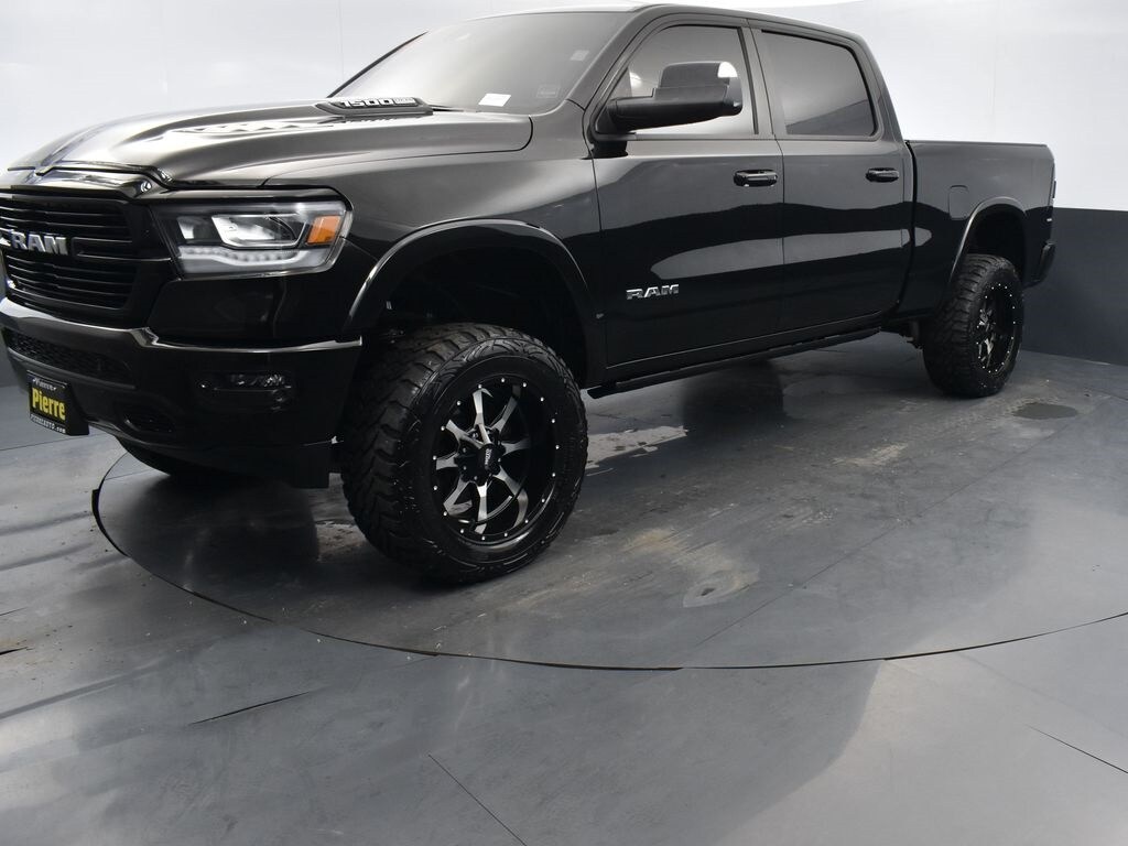 2021 Ram 1500 Laramie photo 2