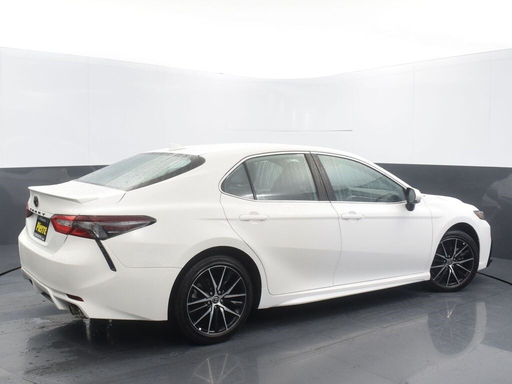 Used 2023 Toyota Camry SE Sedan