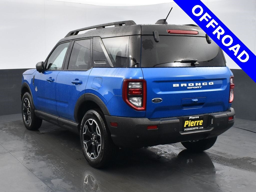 2025 Ford Bronco Sport Outer Banks photo 3