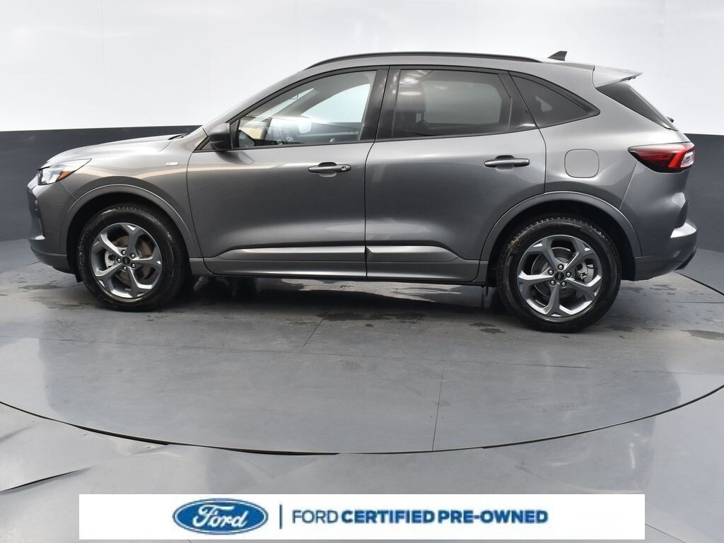 2023 Ford Escape ST-Line photo 3