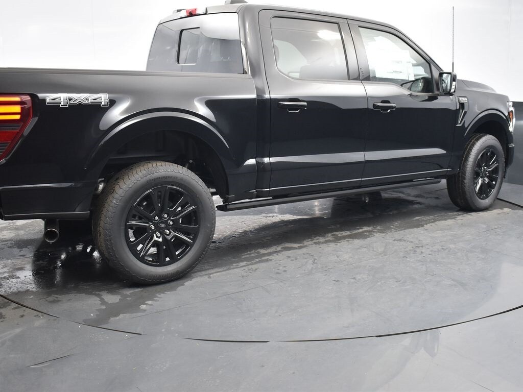 2025 Ford F-150 Platinum photo 4