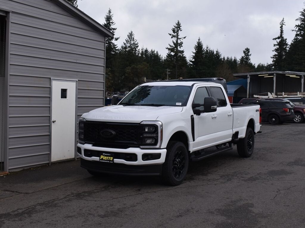 New 2026 Ford F-250 XLT Truck Crew Cab