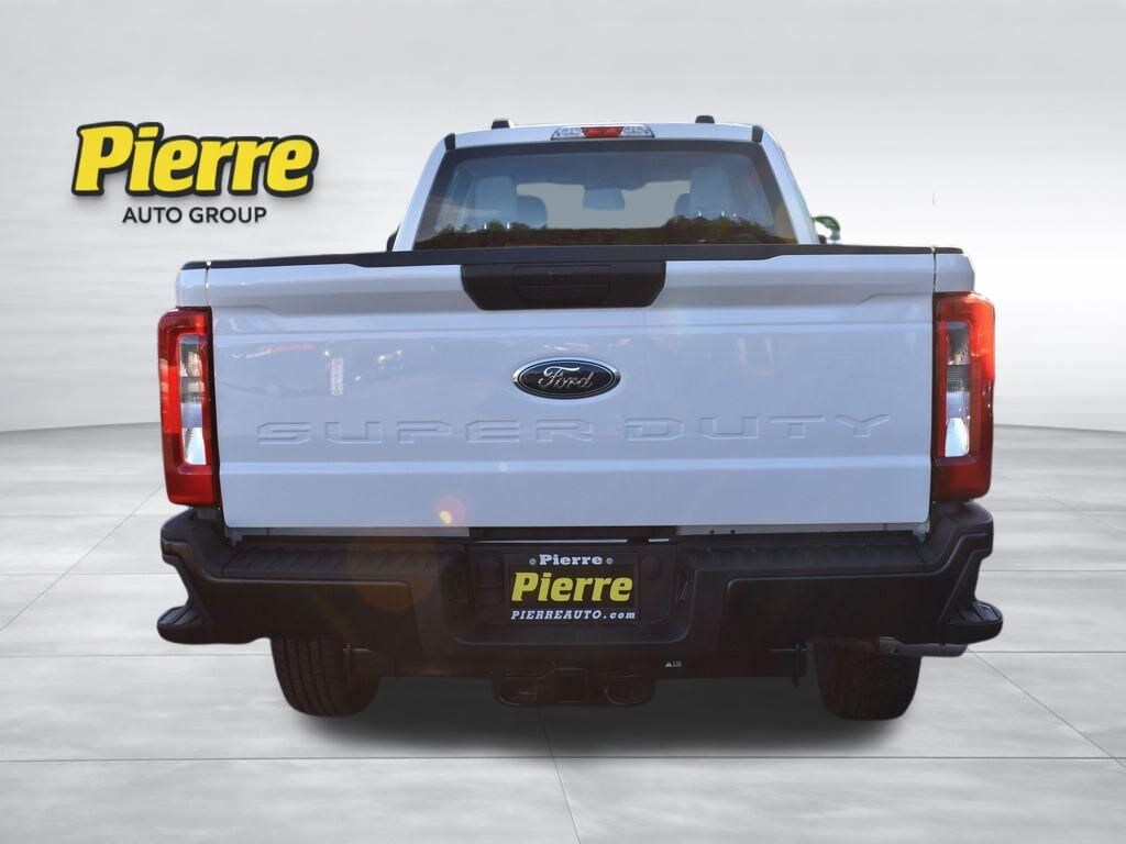 New 2024 Ford F-350 XL Truck Crew Cab