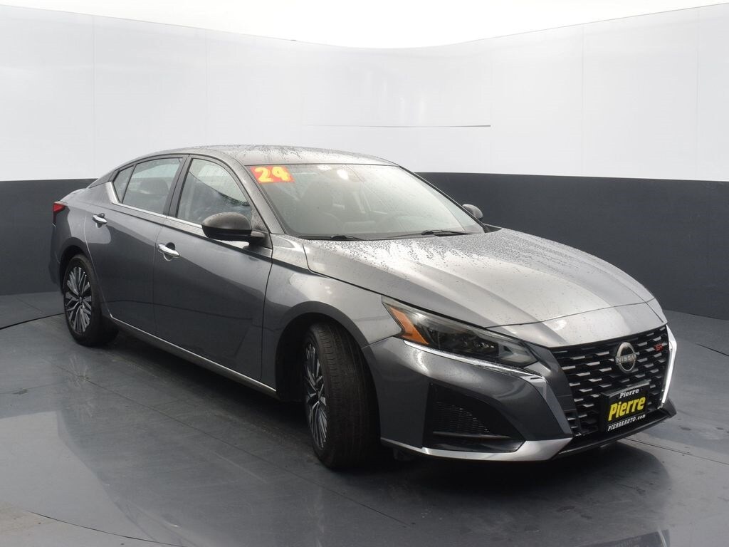 Used 2024 Nissan Altima 2.5 SV Sedan