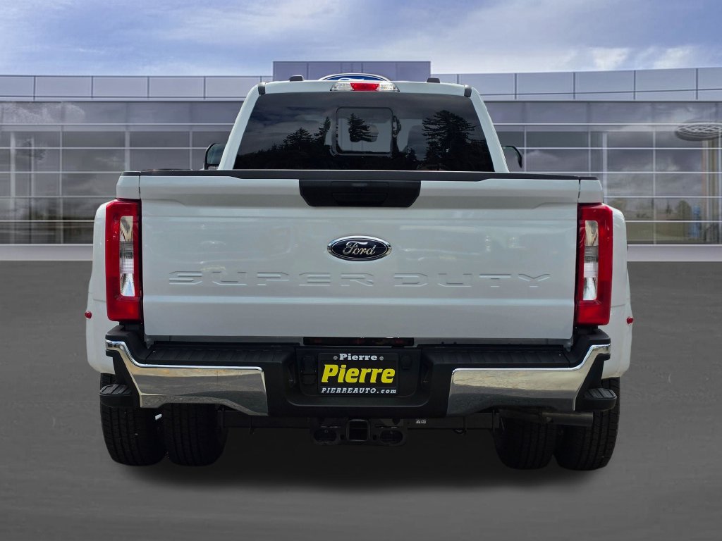 New 2026 Ford F-350 XLT DRW Truck Crew Cab