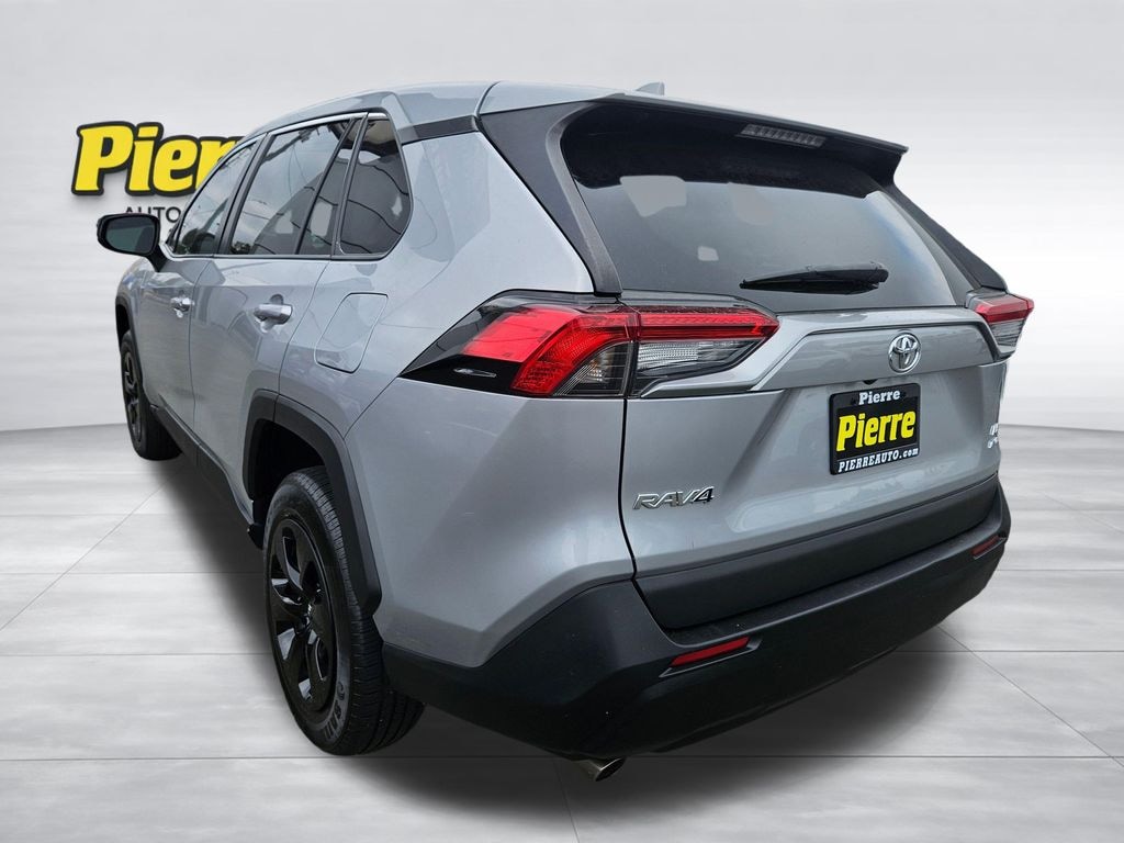 Used 2022 Toyota RAV4 LE SUV