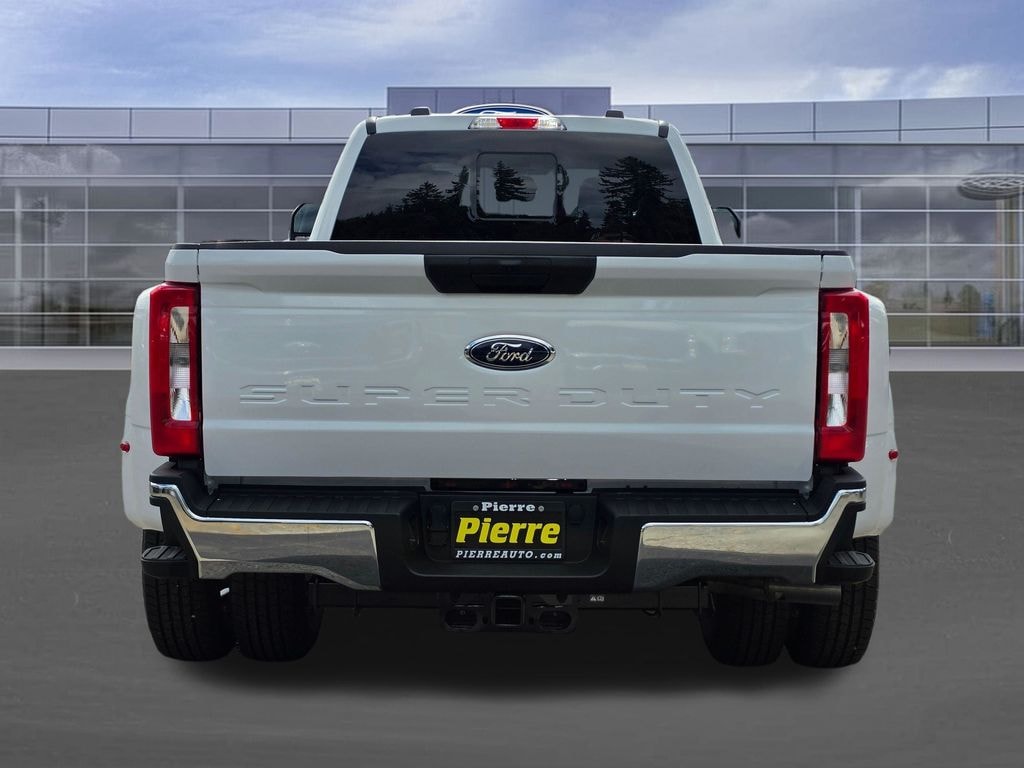 New 2026 Ford F-350 XLT DRW Truck Crew Cab