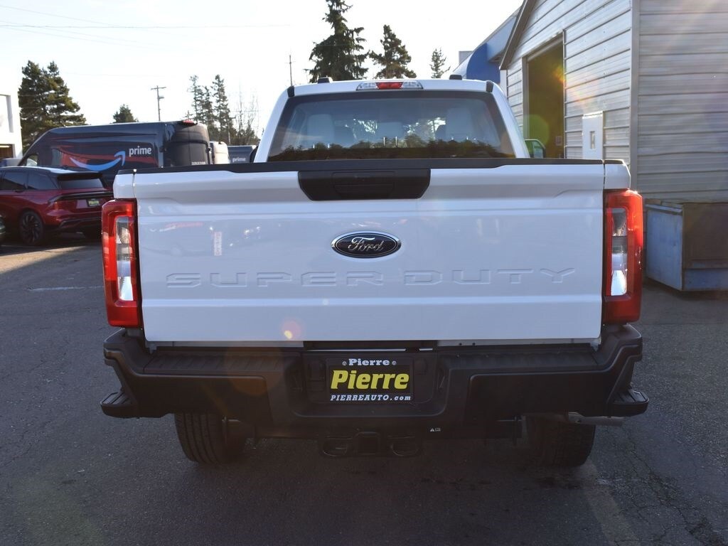 New 2024 Ford F-350 XL Truck Crew Cab