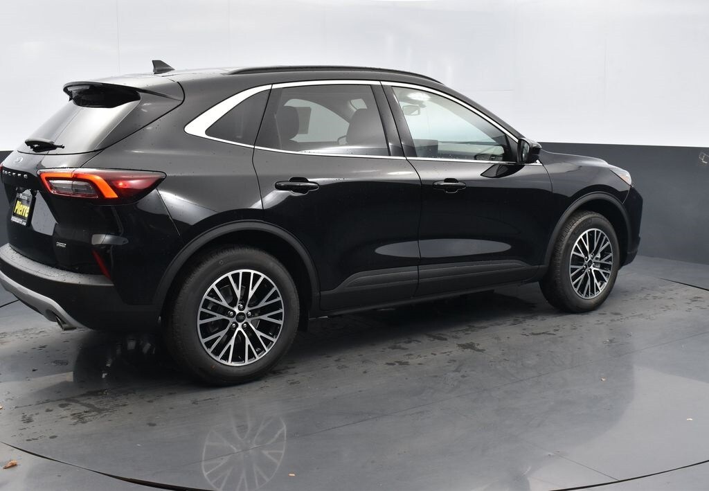 New 2025 Ford Escape Base SUV