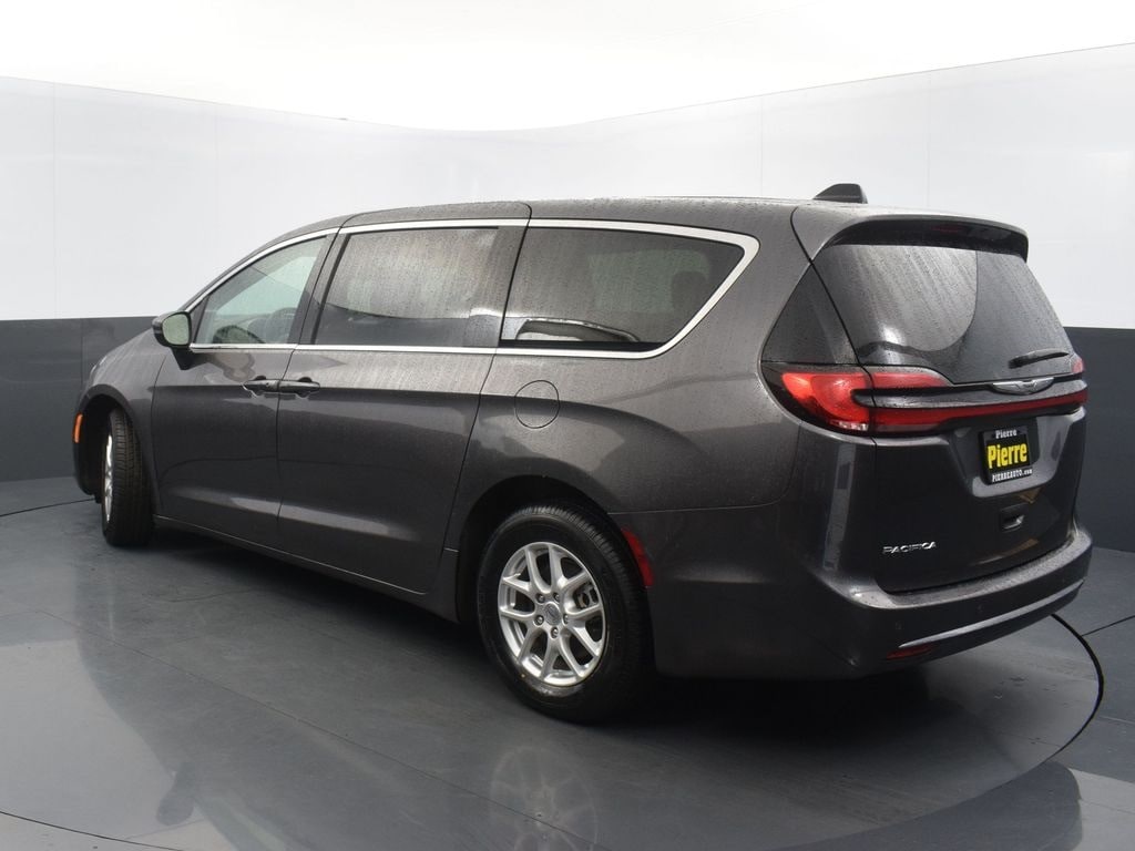 Used 2023 Chrysler Pacifica Touring L Van Passenger Van