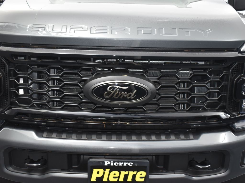 New 2026 Ford F-350 XLT Truck Crew Cab