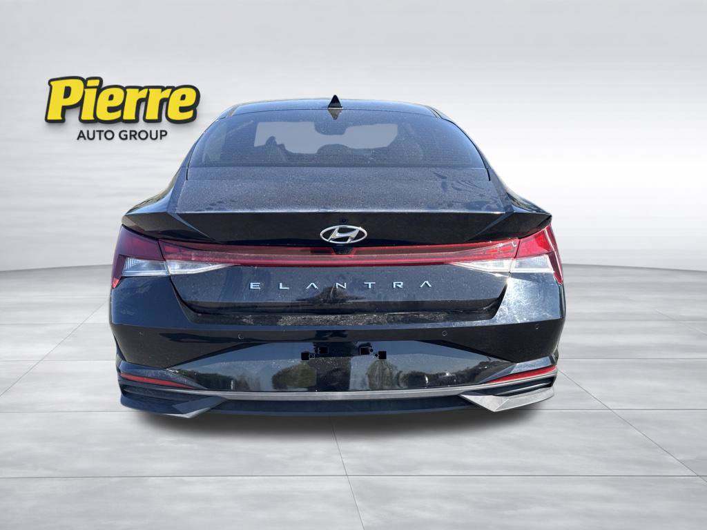 Used 2023 Hyundai Elantra Limited Sedan