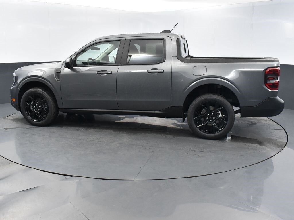 2025 Ford Maverick Lariat photo 2