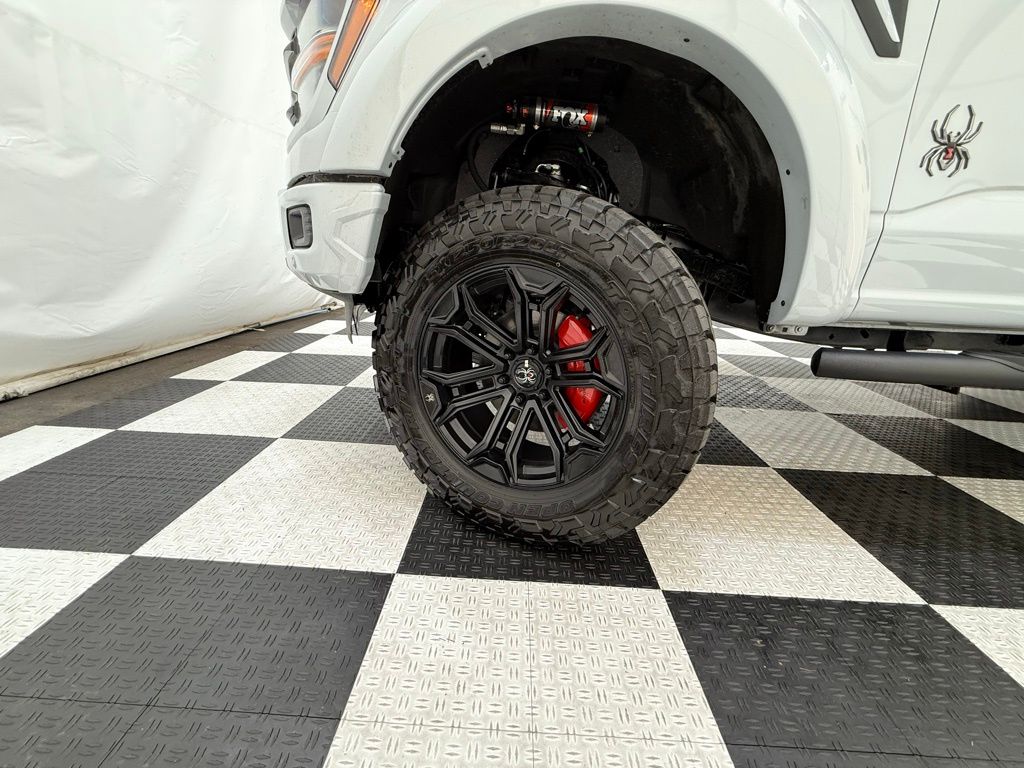 2025 Ford F-150 XLT - Photo 10