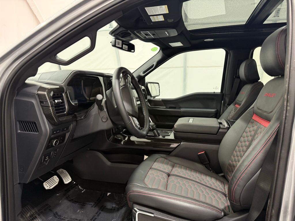 2024 Ford F-150 Lariat - Photo 11