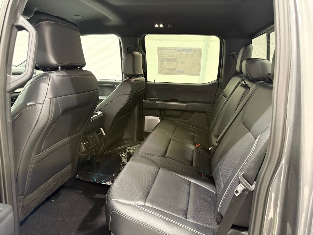 2025 Ford F-150 Lariat - Photo 19