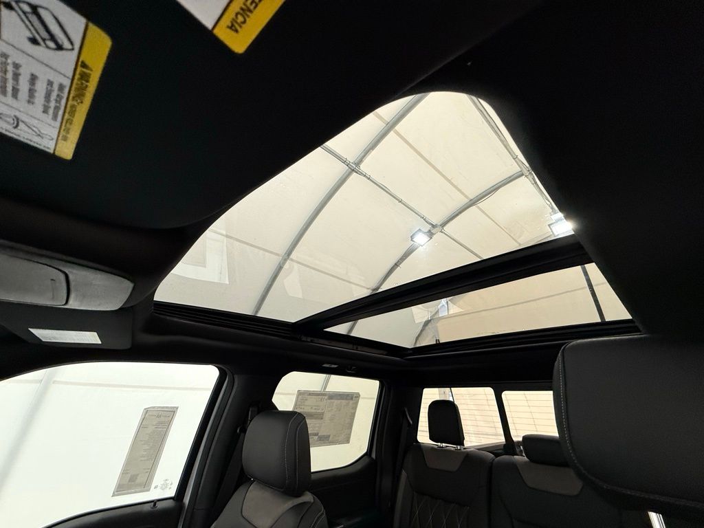 2025 Ford F-150 XLT - Photo 45