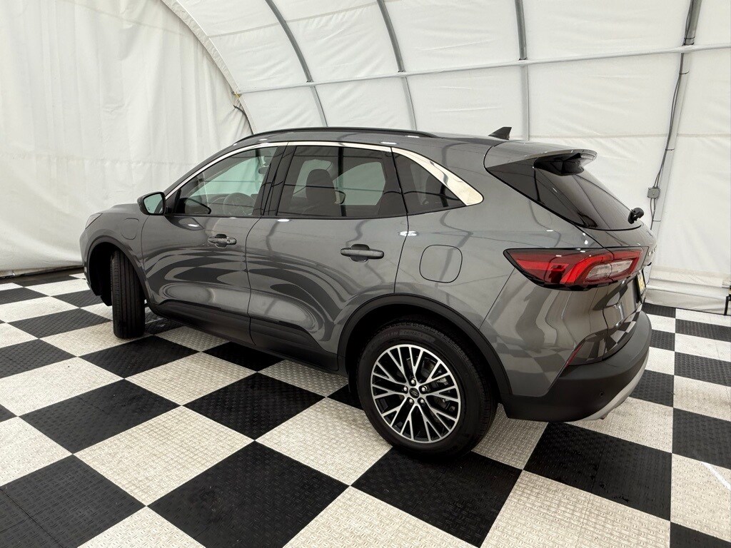 2024 Ford Escape Plug-In Hybrid Base photo 2
