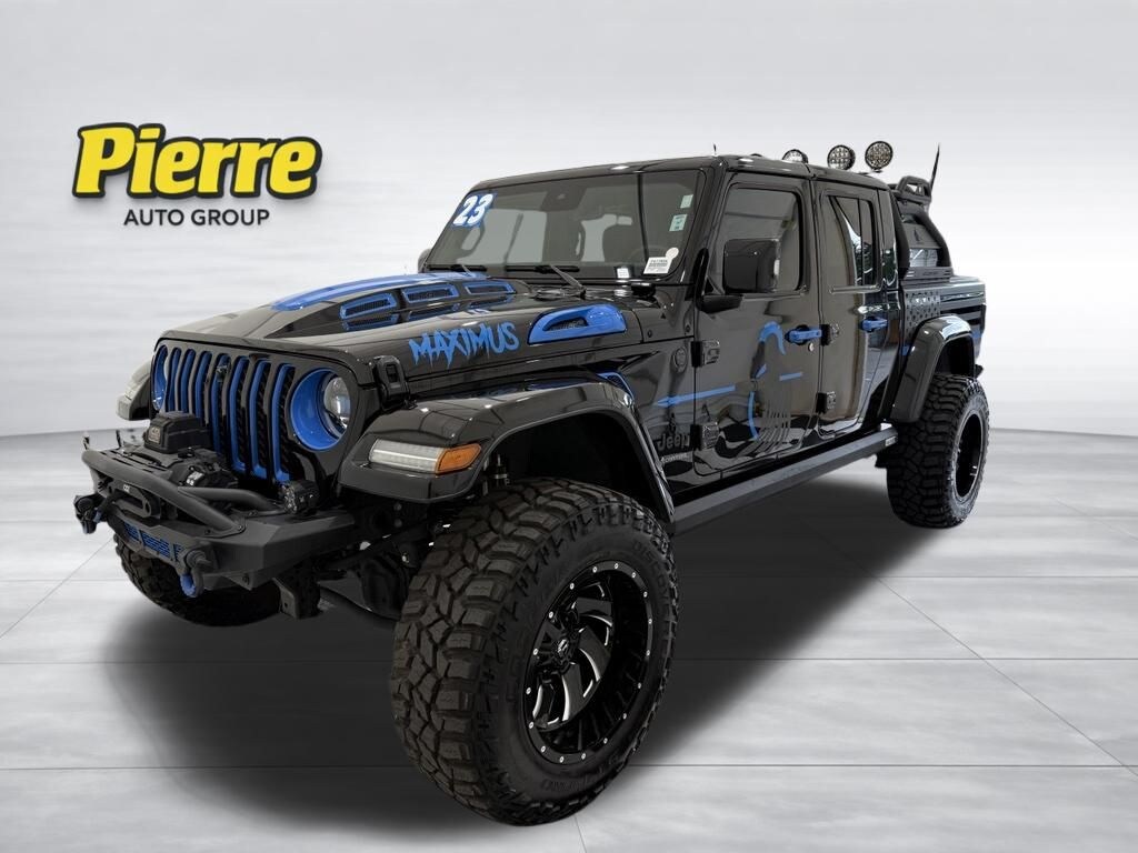 Used 2023 Jeep Gladiator Overland Truck Crew Cab