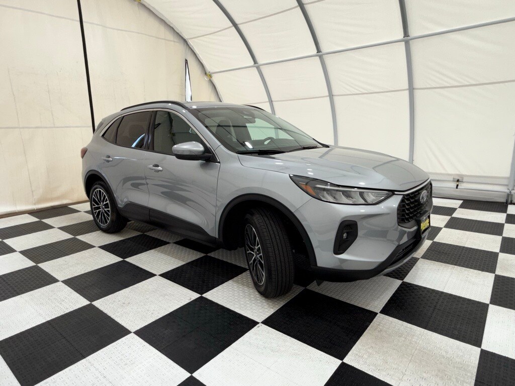 2024 Ford Escape Plug-In Hybrid Base photo 2