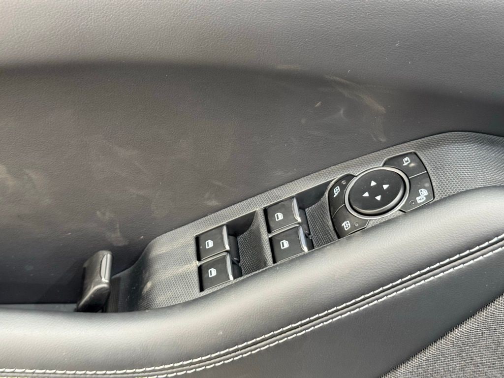 2025 Ford Mustang Mach-E Premium - Photo 31